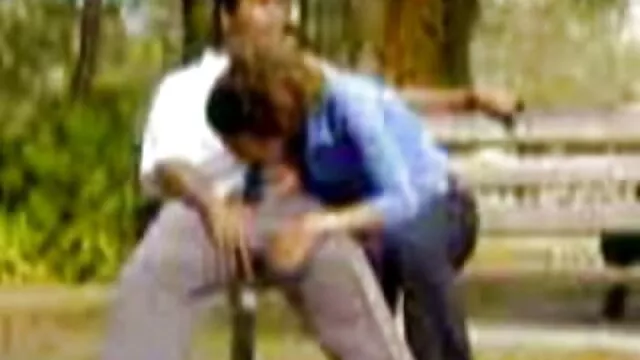 دسار كبيرة في L. ما من ذوي الخبرة وقحة في جوارب فيلم جنسي أجنبي