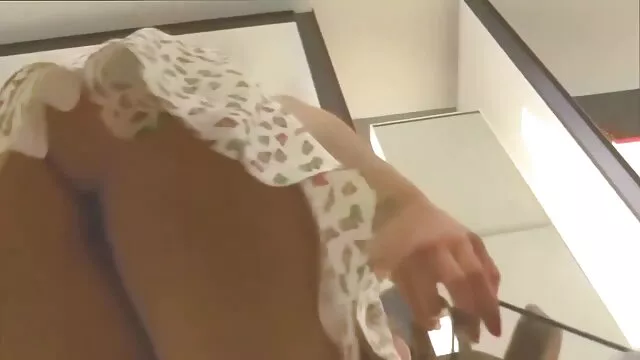 الأم وابنتها معطف أسفل الرجيج قبالة رجل افلام جنس اجنبي مترجم
