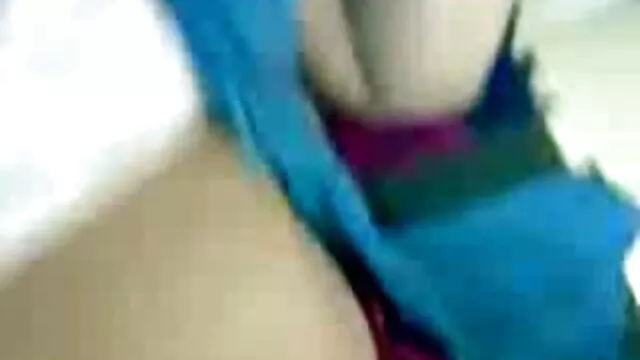 رجل مرح لعق كس صديقته و سخيف موقع جنس اجنبى لها على طرف