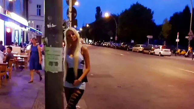 جميلة سمراء في الكعب مقاطع فيديو جنس اجنبي العالي لها كس يستمني